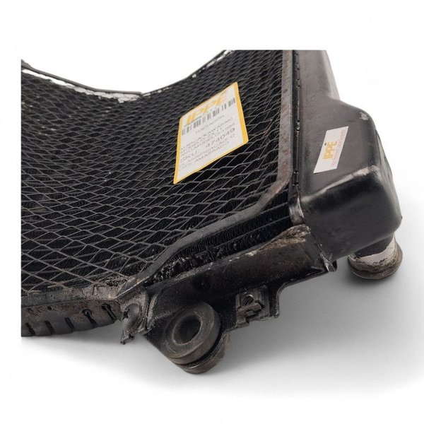 Radiador Kawasaki ZX 11 1996 com avaria